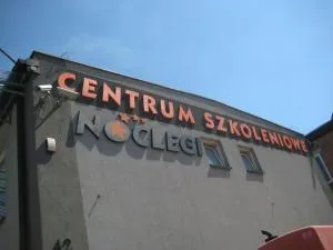 Baza noclegowa Mistral - 谢拉兹