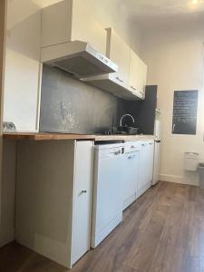 Studio climatisé au centre du village