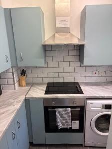 APlaceToStay Central London Apartment, Zone 1 WAT