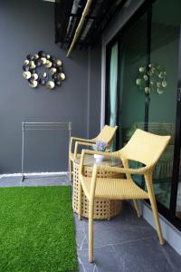 Premium 2 Bedroom Sky pool condo