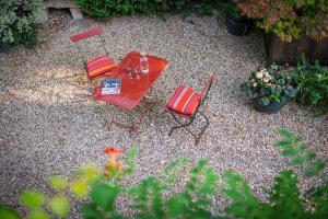 Hotels Maison le Village - Maison d’Hotes : Appartement avec Terrasse
