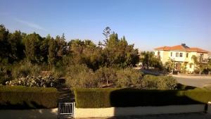 Quiet Top Floor One Bedroom Apartment in Pyla Near Beach