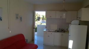 Quiet Top Floor One Bedroom Apartment in Pyla Near Beach