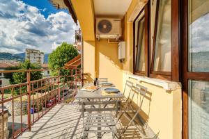 Casa Ginevra - Modern Design, King Bed & Terrace