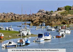 Maisons de vacances Gite entre Paimpol Brehat et Perros Guirec Cote de Granit Rose Vue terre mer : photos des chambres