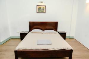 The Rails - Double Room F02