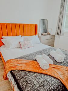 1-Bed Camden Retreat 2 minutes Walk to Market and Tube