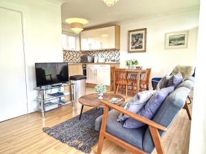 93 Broadside Holiday Chalet near Broads & Beaches