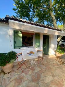 Villa de charme très grand confort à pied du centre historique dUzés