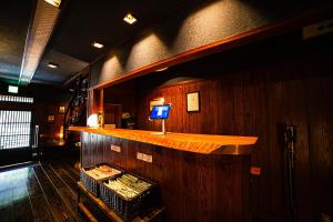 泊 Park TSUETATE 旧 四季の宿 わかのや - Historic Luxury Villa with Private Onsen - Ideal for Large Groups of 20