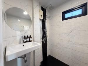 Summer House Fishermans Village