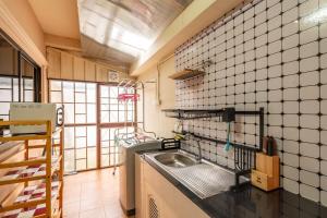 Spacious House Near Old City Near Night Bazaar