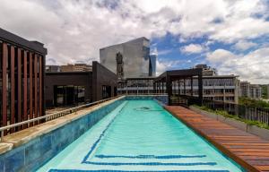 Calm - secure modern loft Sandton