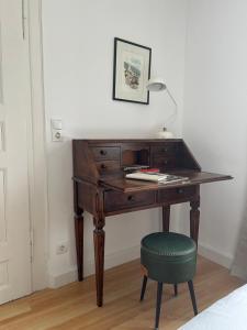 Ruhig trotz Stadtzentrum mit Parkplatz auf Privatgrundstück