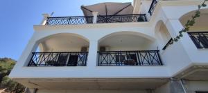 Anna Studio and Apartments