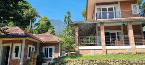Villa Teras Makati 4BR near Curug Nangka