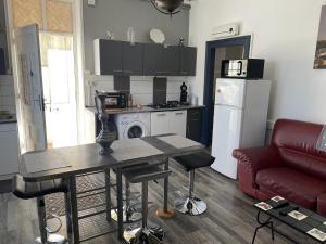 F 36 Raimbaux 2 à 4 Personne 2 chambres Wifi Clim Parking facile