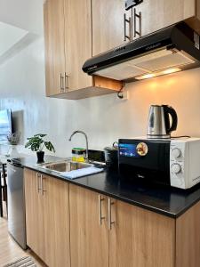 12F Cozy Studio Unit at The Loop Towers