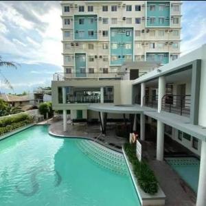 Iloilo Condo near Esplanade & sunset boulevard