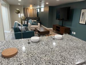 Ripple Avenue Suites Suite B