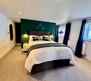 Penheyl, Tregonce near Padstow and Sea