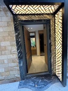 Luxurious hotel suite in Mohandessinجناح فندقي فاخر بالمهندسين مدخل خاص دور ارضي