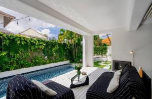 Villa with 2 Bedrooms & Private Bathrooms near to the beach Seminyak