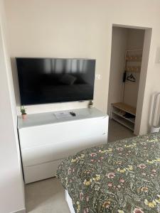 Charmant Studio avec terrasse et parking privé