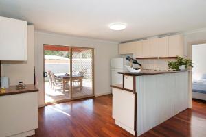 Beach Walk Cottage on Rose