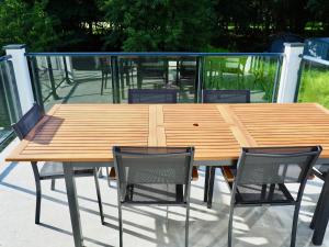 Villa Les Rosiers private parking