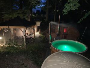 Studio z kominkiem Sauna Jacuzzi Hydromasaż
