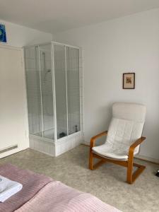 Gemütliches ganzes Apartment Parkplatz Waschmaschine Kamin Terrasse Garten, Grill und Küche