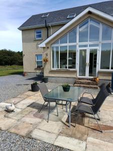 The Feathered Nest Apartment at The Cracked Hen