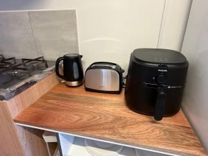 Secure & Central, Modern Flatlet