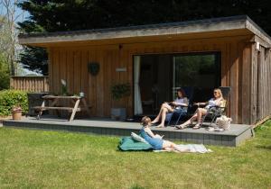 Luxury Silver Birch Lodge: Hot TubBBQFire Pit