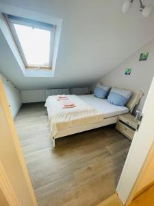 Klimatisierte Ferienwohnung in Seenähe