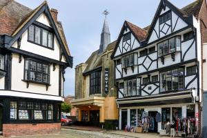 Cosy whole home in central Faversham
