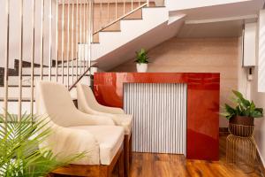 AIRNEST Airport Residency