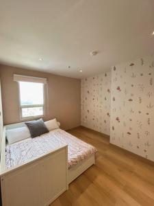 Poppy n Pine 2BR Central Jakarta Monas View with netflix wifi