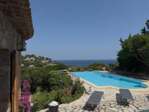 Villa calme aux Issambres jusquà 8 pers. - FR-1-768-117