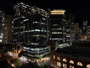 Heart ofCBD Partial RiverView Convenient Cozy Stay