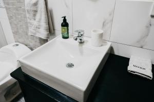 Great Blue Heron Modern Apartment