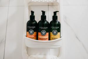 Great Blue Heron Modern Apartment