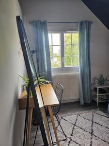 B&B / Chambres d'hotes Cati-s greenhouse - chambre d-hotes cosy et calme a 700m du RER B : photos des chambres