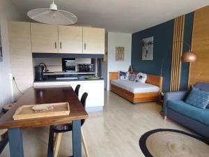 Appartements Bel appartement T2 avec vue et balcon a Barcelonnette - FR-1-804-27 : photos des chambres