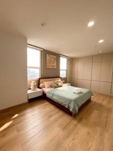 Poppy n Pine 2BR Central Jakarta Monas View with netflix wifi