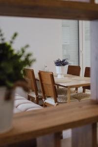 Capital Apartments - Premium luxury by the lake