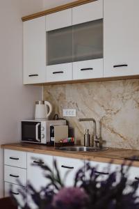 Capital Apartments - Premium luxury by the lake