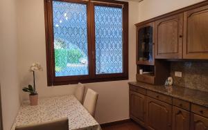 ruhiges Haus am See in Agno