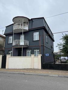 mano guest house